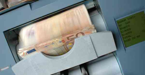 抠博士智能陪伴教育机器人