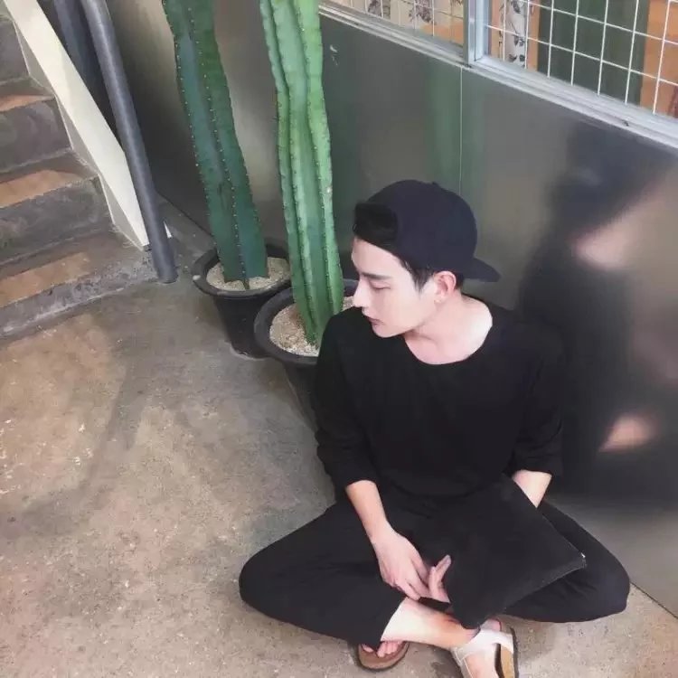 雍腾璐娇