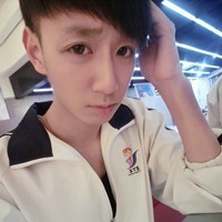 杜莎榕枝